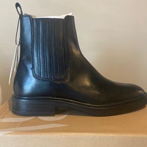 Zara black chelsea boot